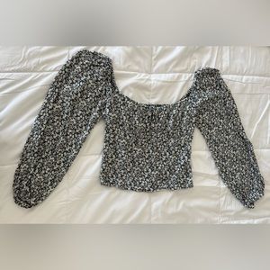 Abercrombie Long-Sleeve Tie-Front Puff Sleeve Top White and Green Size Small